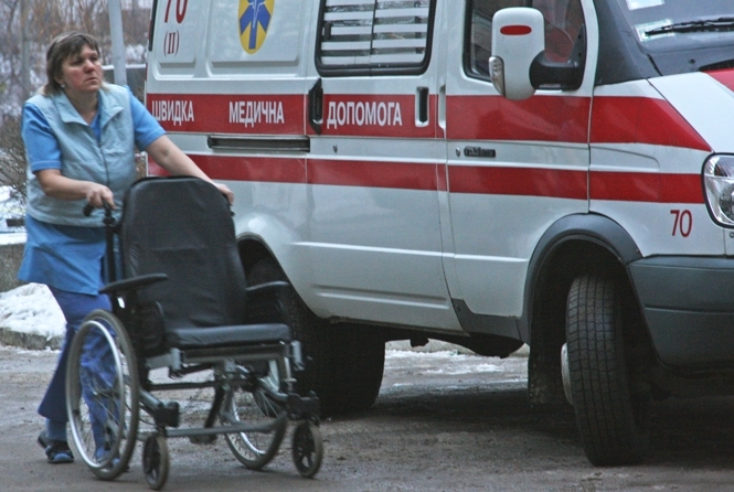 В украинских больницах нет средств даже на топливо